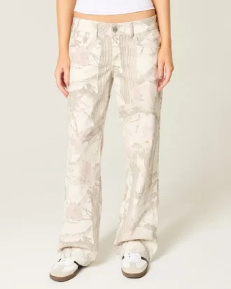 Lavt sittende camouflage-baggyjeans