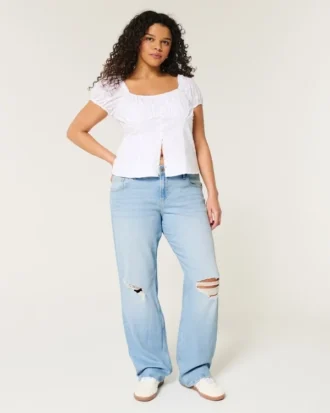 Lavt sittende, lettvasket, avslappet, rett jeans med rift