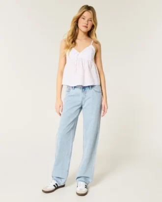 Lavt sittende, lyse, løse jeans