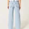 Lavt sittende, lyse, løse jeans