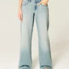 Lavt sittende, lysvaskede baggy jeans