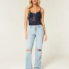 Lavt sittende, lysvaskede, revne, løse jeans