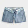 Lavt sittende, mediumvasket, foldbar midje, baggy denimshorts 5″
