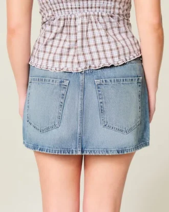 Lavt sittende miniskjørt i denim