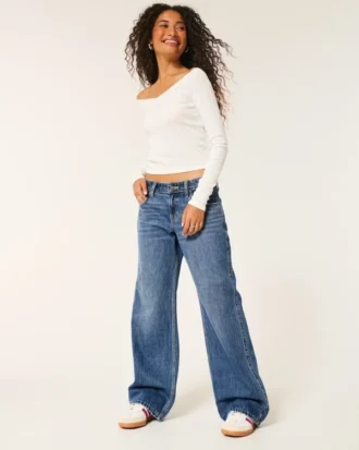 Lavt sittende, mørkvaskede baggy jeans