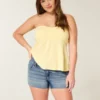 Lavt sittende shorts i medium vask