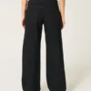 Lavt sittende, svarte baggy jeans