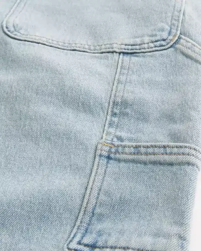 Lysvaskede baggy malerjeans