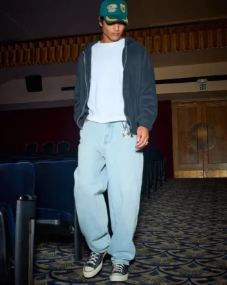 Lysvasket skaterbaggyjeans