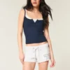 Mini fleece-shorts med grafisk nummer
