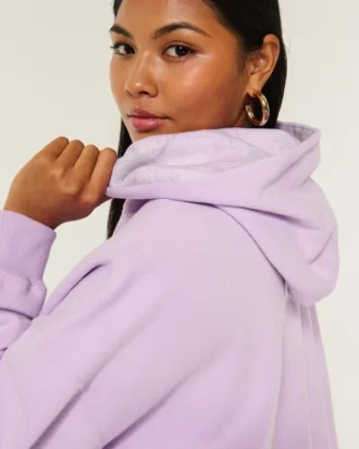 Oversized hettegenser med camouflagefôr