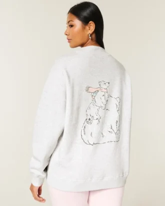 Oversized sweatshirt med høy hals og bjørnegrafikk Oversized sweatshirt med høy hals og bjørnegrafikk