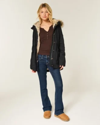 Parkas med fuskepelsfôr