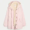 Parkas med fuskepelsfôr