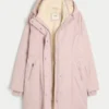 Parkas med fuskepelsfôr