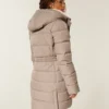 Pufferparkas med fuskepelsfôr