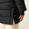 Pufferparkas med fuskepelsfôr