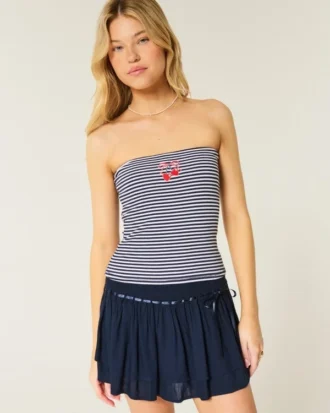 Ribbet stroppeløs brodert kirsebærfarget tube-top