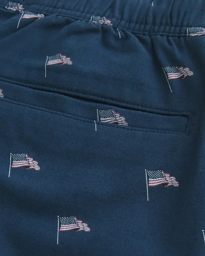 Shorts i linblanding med mønster over kneet
