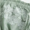 Strapeless brodert babydollkjole