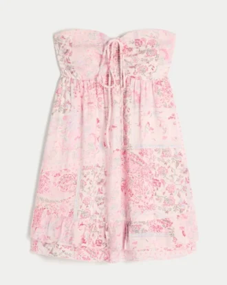 Stroppeløs babydoll-minikjole med volanger