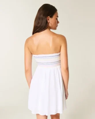 Stroppeløs smocked minikjole