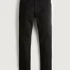 Svart No Fade Slim Straight Jeans