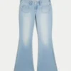 Ultra lav midje, lys vask, frontlomme, flare-jeans