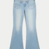 Ultra lav midje, lys vask, frontlomme, flare-jeans