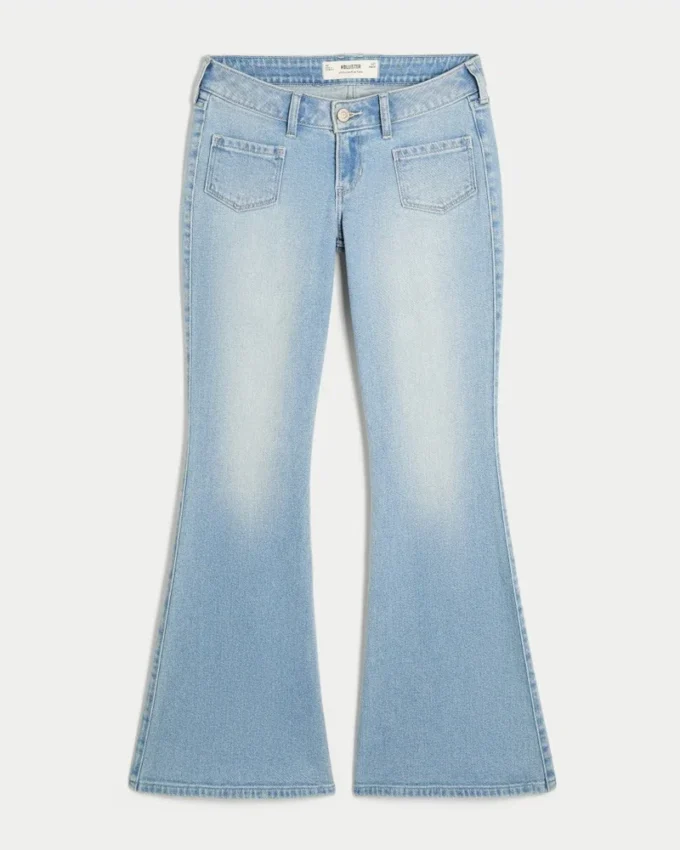 Ultra lav midje, lys vask, frontlomme, flare-jeans