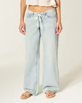 Ultra lav midje, lys vask, mini linning, baggy jeans med snøring