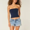 Ultra lavt sittende broderte denim-minishorts