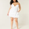 V-hals babydoll minikjole med volanger
