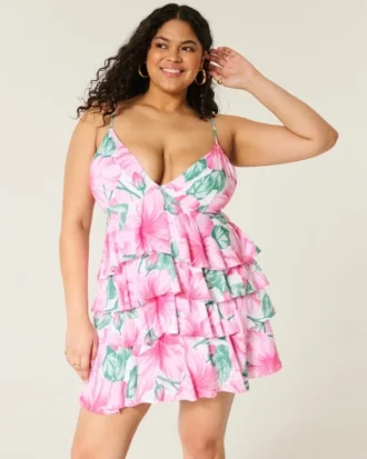 V-hals med volanger, babydoll minikjole