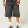 Vasket svart denimhalvbukser
