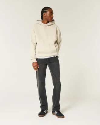 Vasket svart rett jeans