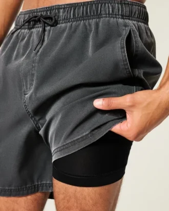 Volley-badeshorts til midt på låret Volley-badeshorts til midt på låret