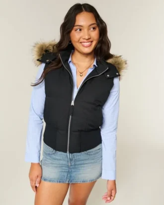 Y2K-vest med hette og fuskepels